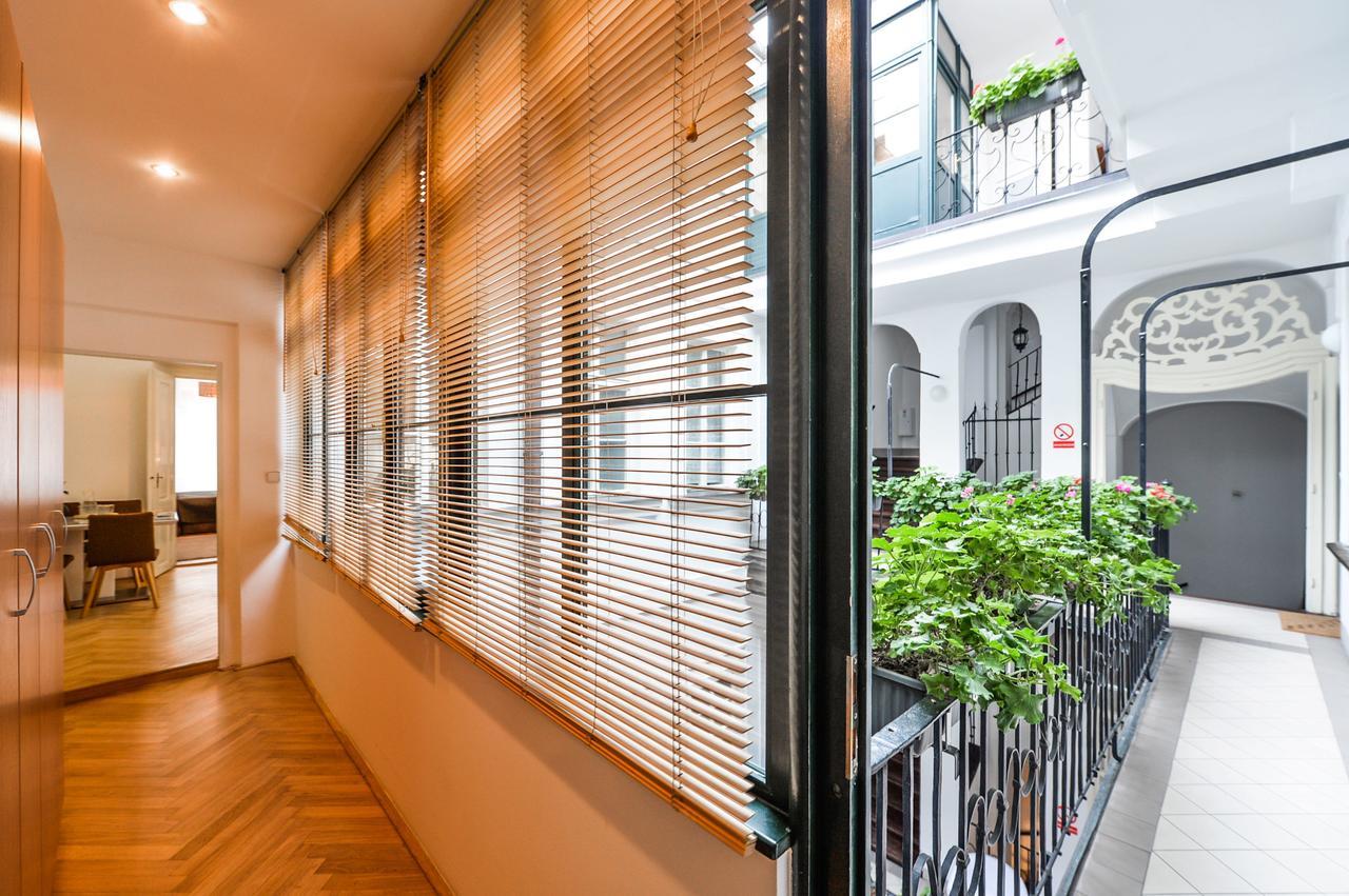 Royal Route Residence Praha Bagian luar foto