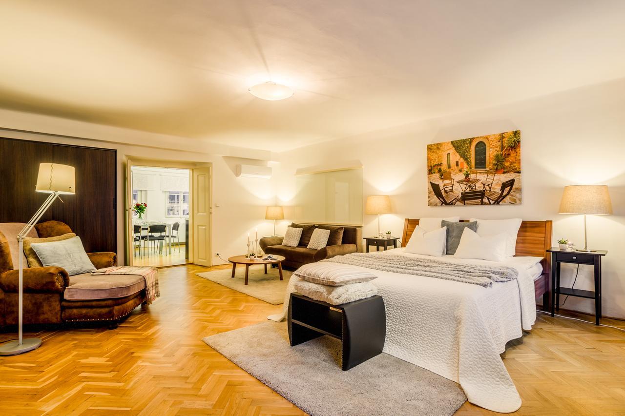 Royal Route Residence Praha Bagian luar foto