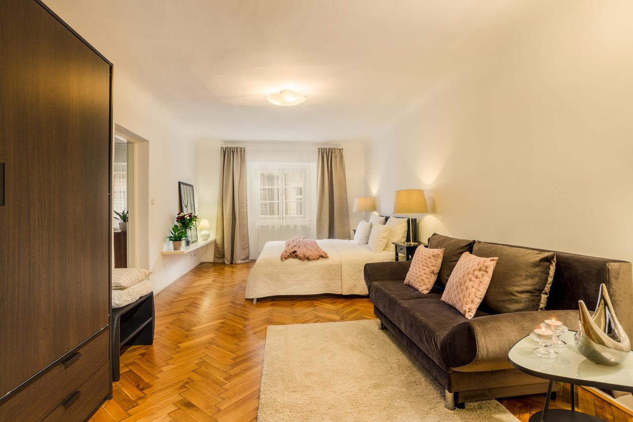 Royal Route Residence Praha Bagian luar foto