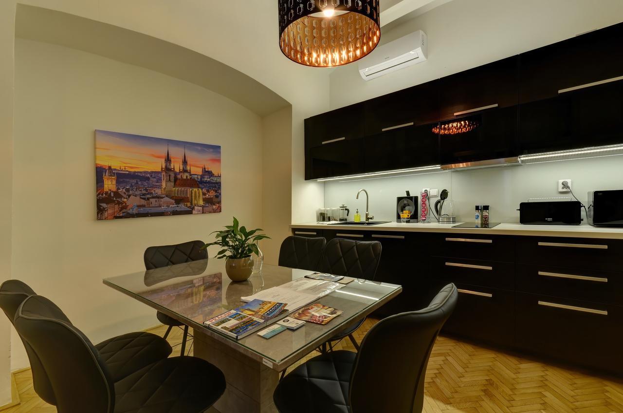 Royal Route Residence Praha Bagian luar foto